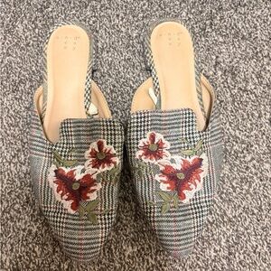 A New Day Women's Embroidered Plaid Floral Mules